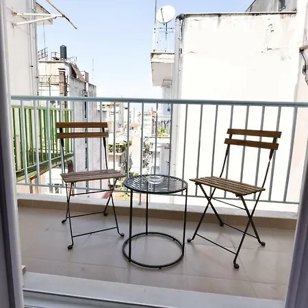 Modern, Comfortable Apartment, In The Heart Of The City Лариса Экстерьер фото