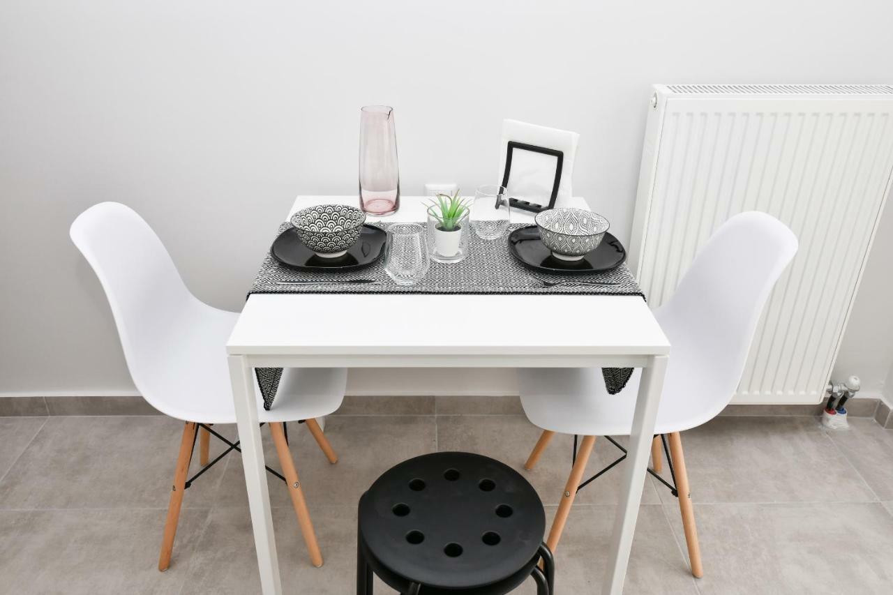 Modern, Comfortable Apartment, In The Heart Of The Apartment