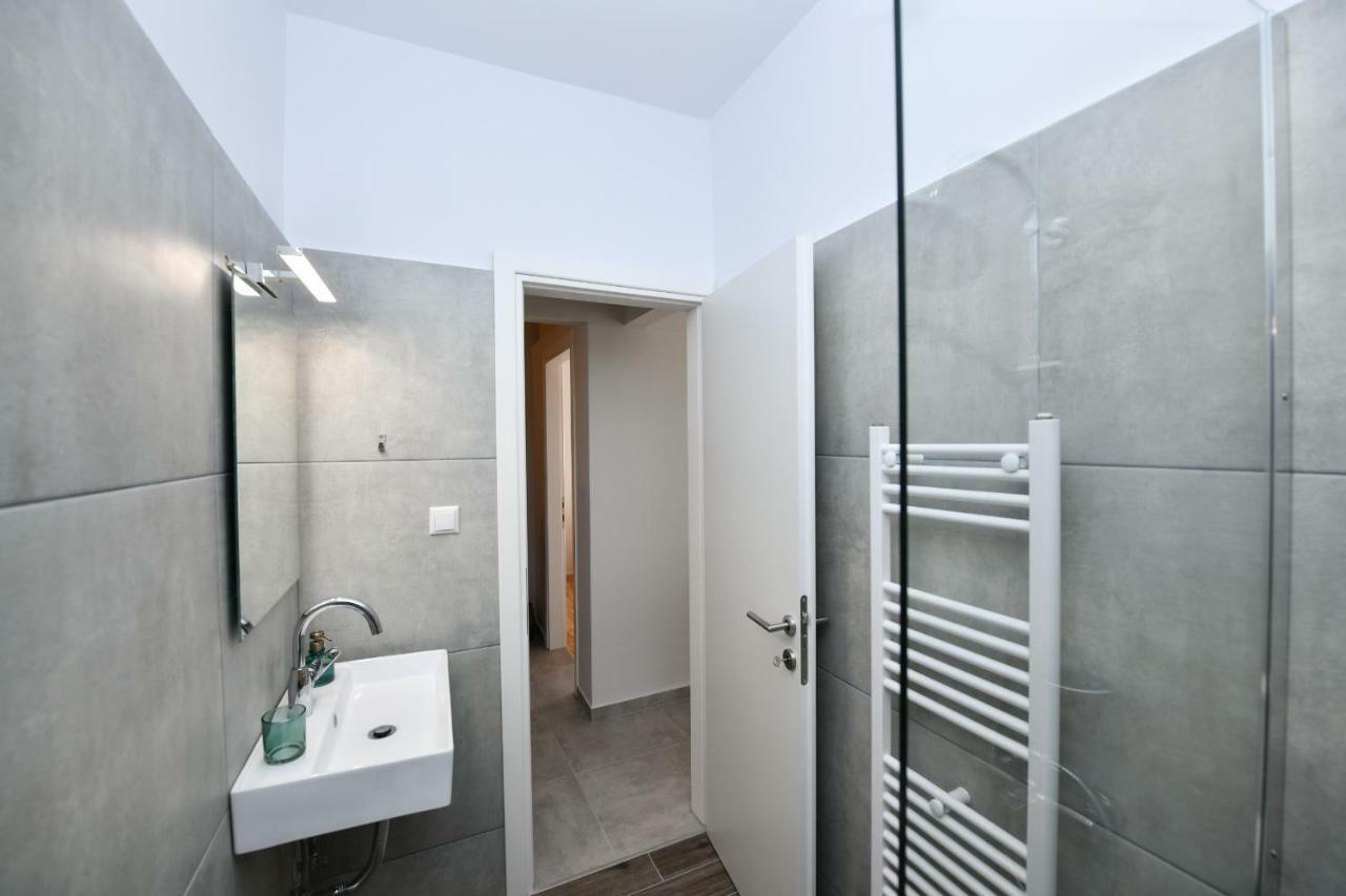 Modern, Comfortable Apartment, In The Heart Of The Apartment